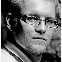 Portrait · Mike (outdoor, available light)