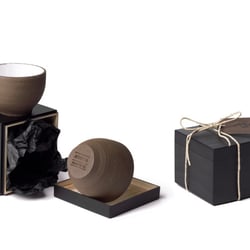 Teeschalen und Verpackung