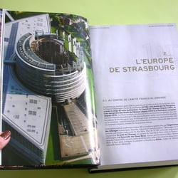 Le Robert encyclopédique des noms propres