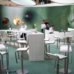 Messestand für unternehmen aus der grabenlosen Kanalsanierung