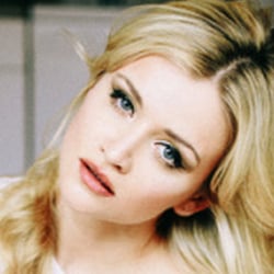 SabrinaGuthier ModelG-1030-finalweb