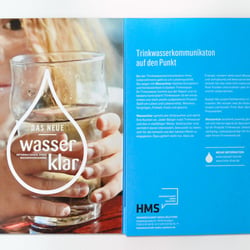 Wasserklar Mappe aufgeklappt