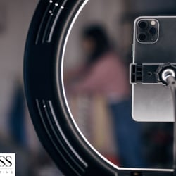 Max Weiss Erfahrungen: TikTok-Strategien für kleine und mittlere Unternehmen