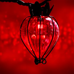 red-lamp-7614421