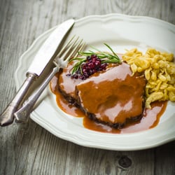 Ochsenbraten mit Spaetzle