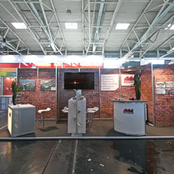 Triebwerk Messestand 02