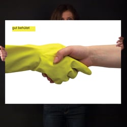 Gut behütet / social poster /