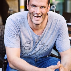 Philippe Reihardt bei Mila Pairan für Magazin „Life is Magnifique“ 2015