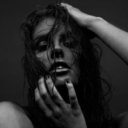 captive2