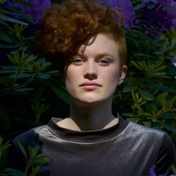 Magdalena, flowers