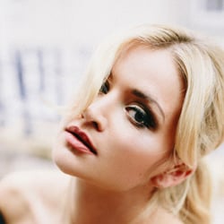 SabrinaGuthier ModelG-1081-finalweb