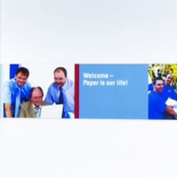 Wandgestaltung: Konzeption, Mitarbeiterfotos, Entwurf und Realisierung