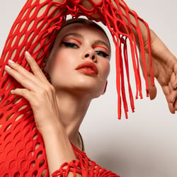 Foto: Marina Schneider-Moog, Make-up/ Hair: Isabella Kirchner, Model: Ellinor F (East West Models)
