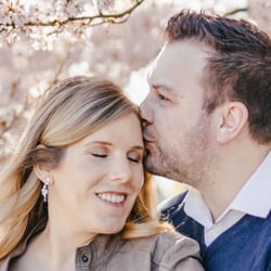 Babybauchshooting mit Partner