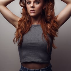 laura2−08