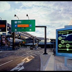 Wall AG Berlin, Werbeträger am Düsseldorfer Flughafen