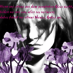 Frau  mit lila Blumen