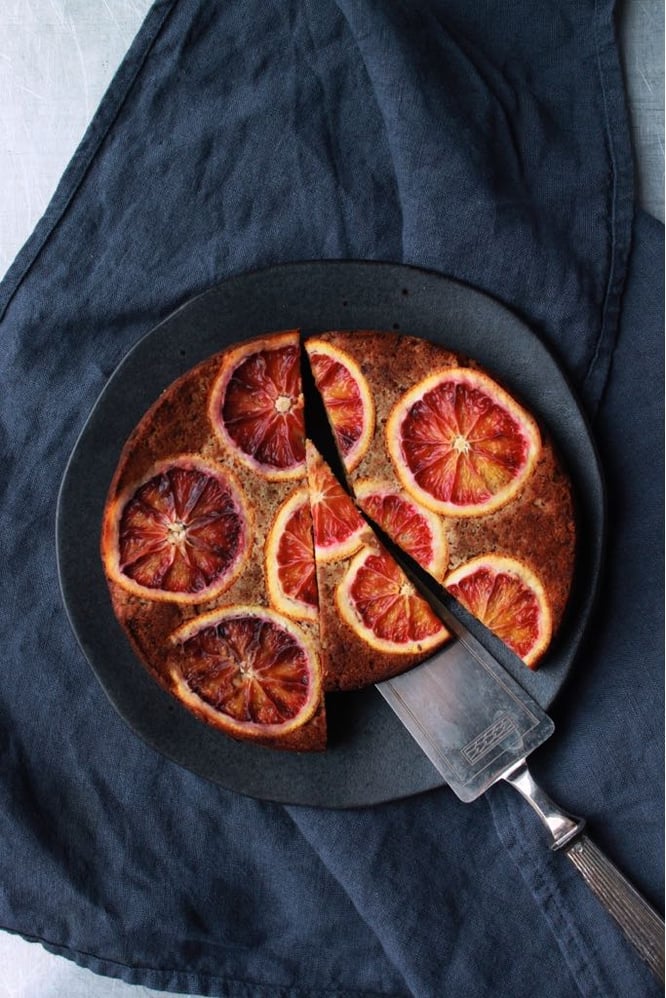 Foodstyling und Fotografie: Blutorangenkuchen
