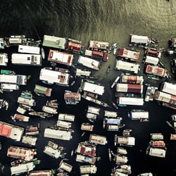 Tonle Sap Kambodscha / Cambodia, Floating Village, (Luftbild mit einer Drohne)