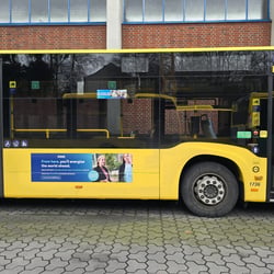 Busbeklebung