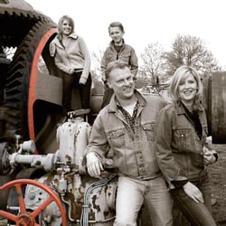 Portrait & Family On Location