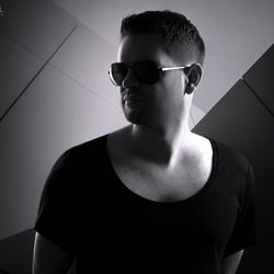 DJ Chris Veron Fotostudio kreativpixel in Freiburg Fotografenmeister in Freiburg Pascal Jesser Photoshop Profi Photoshop Semina