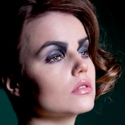 Idea, Make up & Hairstyling by Valerie Claire Bodeux; Photographer: Stefanie Neumann