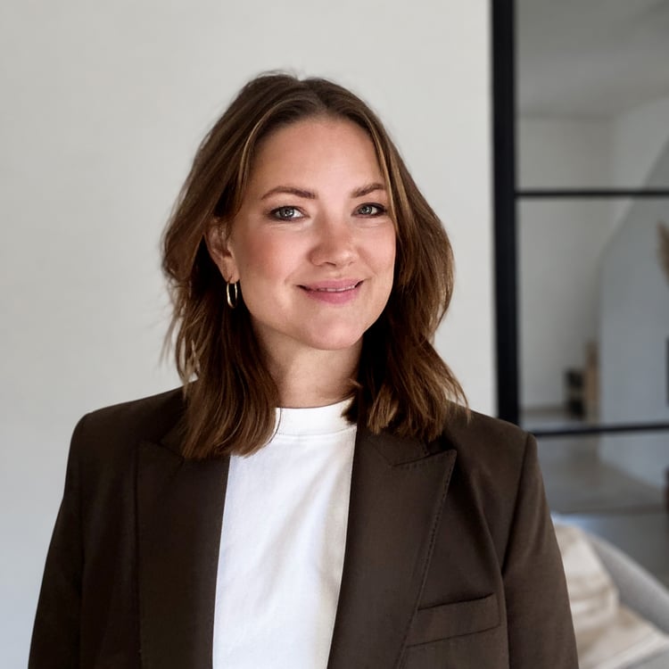 Anna Golombek