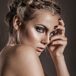 By Redtro Fotografie , Model Sarah Lou Weber