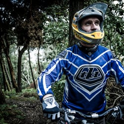 Sportwerbung  Sportfotografie Mountainbike Fahrrad Downhill Cross