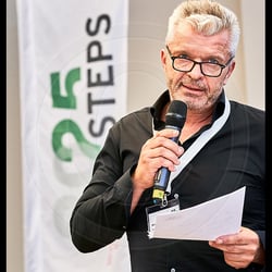 Andreas Schneider – Core Management Team – sangro Vertrieb – Präsentation der Workshop-Ergebnisse im Plenum