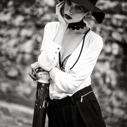 PARIS – MAGAZIN – by FRANK LÖSCHKE