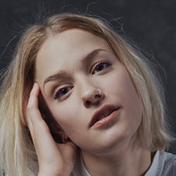 Leelo (singer)