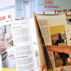 Publikation | Pilotprojekt „KREATIVITÄT IN ZWISCHENRÄUMEN“ von Zukunft:Kunst e.V. als Jahresprojekt