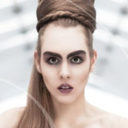 Konzeption und Gestaltung werblicher Maßnahmen für die Modedesignerin Angela Marion Stöckel