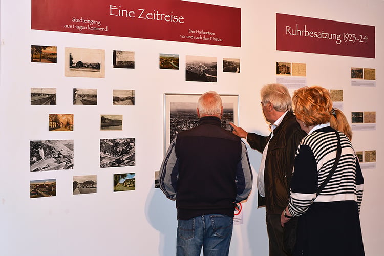 Postkartenausstellung in der Dr. Carl Dörken Galerie