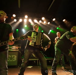 Grolschbusters live im SO36 in Berlin.