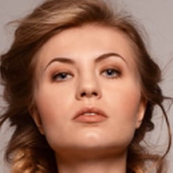 photo: caroline kriechel, model: nasha s, mua: hjørdis supplieth