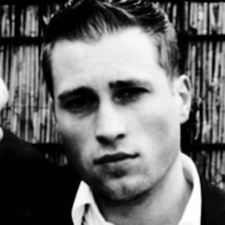 Men Shooting / 2005