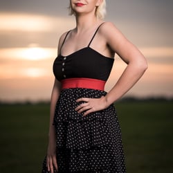 Elbwiesen_Lutherstadt Wittenberg – Modell: Joana Klemens – Foto: Carsten Stolze – Make-up: Jeanin Munoz