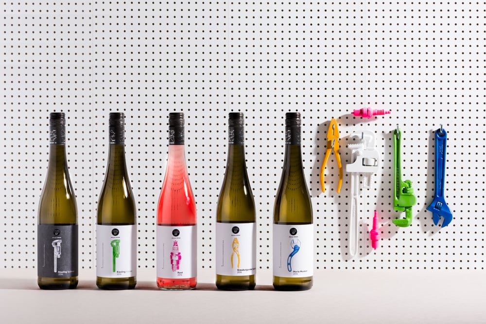 Grape Garage 32a – Wein Packaging Design & Branding von Yummy Stories