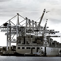 Hafenaussicht – Aufnahme während einer Studienreise nach Hamburg