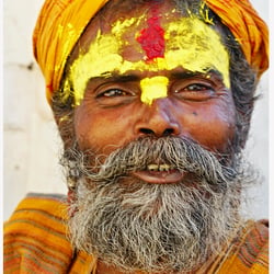 2019−10−06  Kathmandu Pashupatinath Sadhu 02