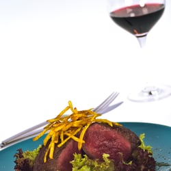 Rinderfilet mit Kartoffelstroh