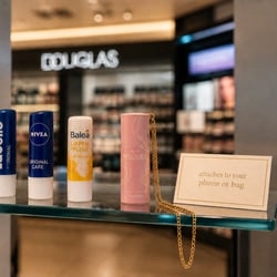 Macora – Playful Beauty Brand & Packaging