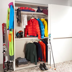 GQ // Ein Mann, ein Schrank // 12/2011