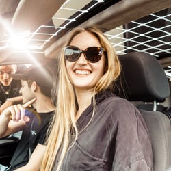 Probefahrt Solarauto Sion von Sono Motors Facebook-Werbung