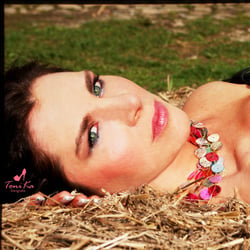 .Candy Girl