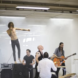 Fotografie/Band dreht Video