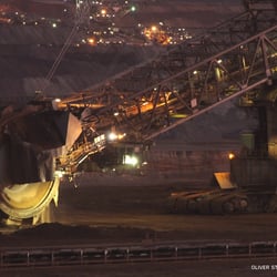 Schaufelradbagger im Tagebau Garzweiler.  Brown Coal Mining Excavators in open cast Garzweiler near Cologne